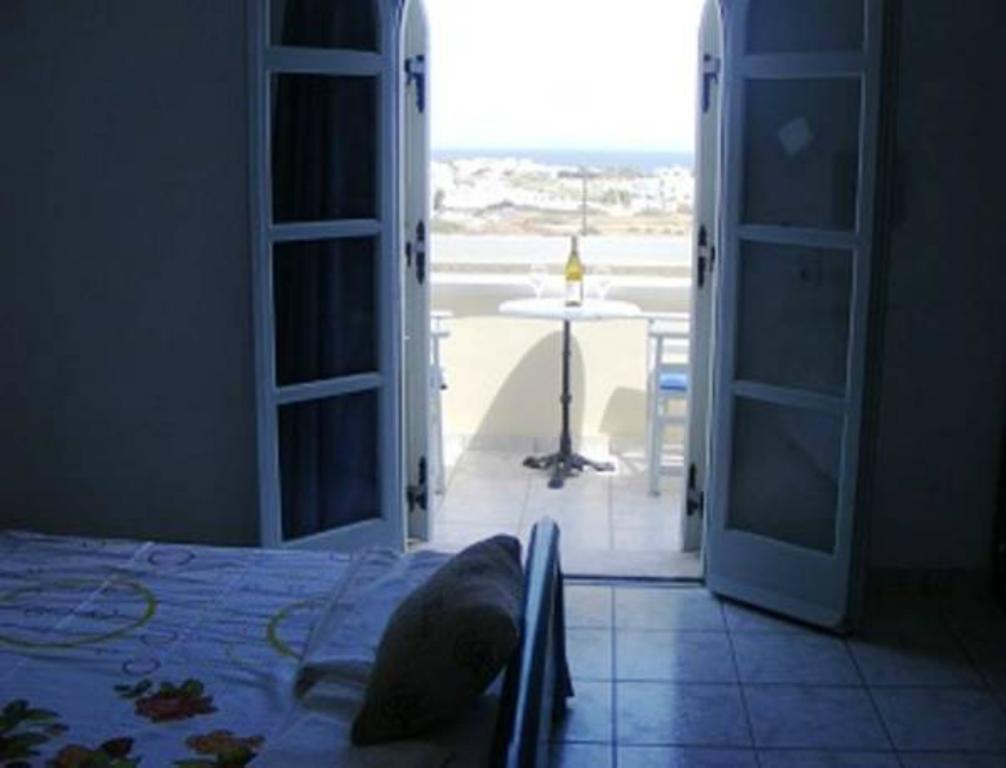 Sea Side Perivolos Hotel Buitenkant foto
