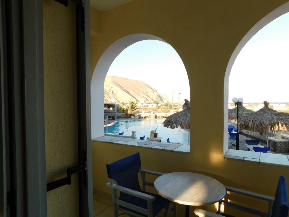 Sea Side Perivolos Hotel Buitenkant foto