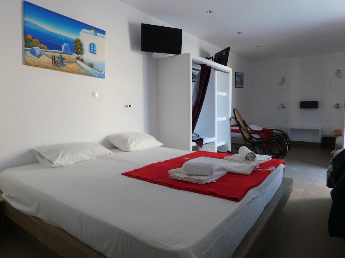 Sea Side Perivolos Hotel Buitenkant foto